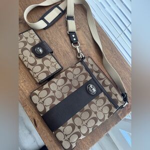 Coach Brown/Tan Signature Canvas Crossbody and Card Case Set